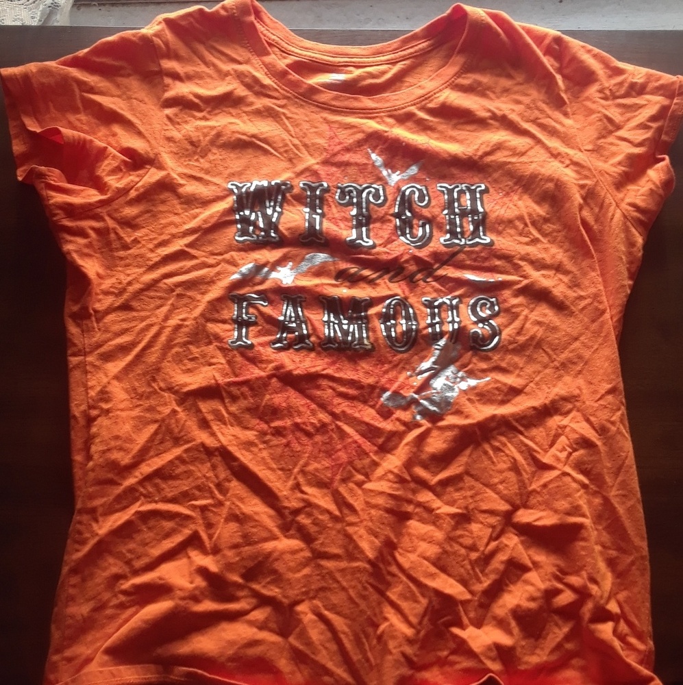 Halloween tee